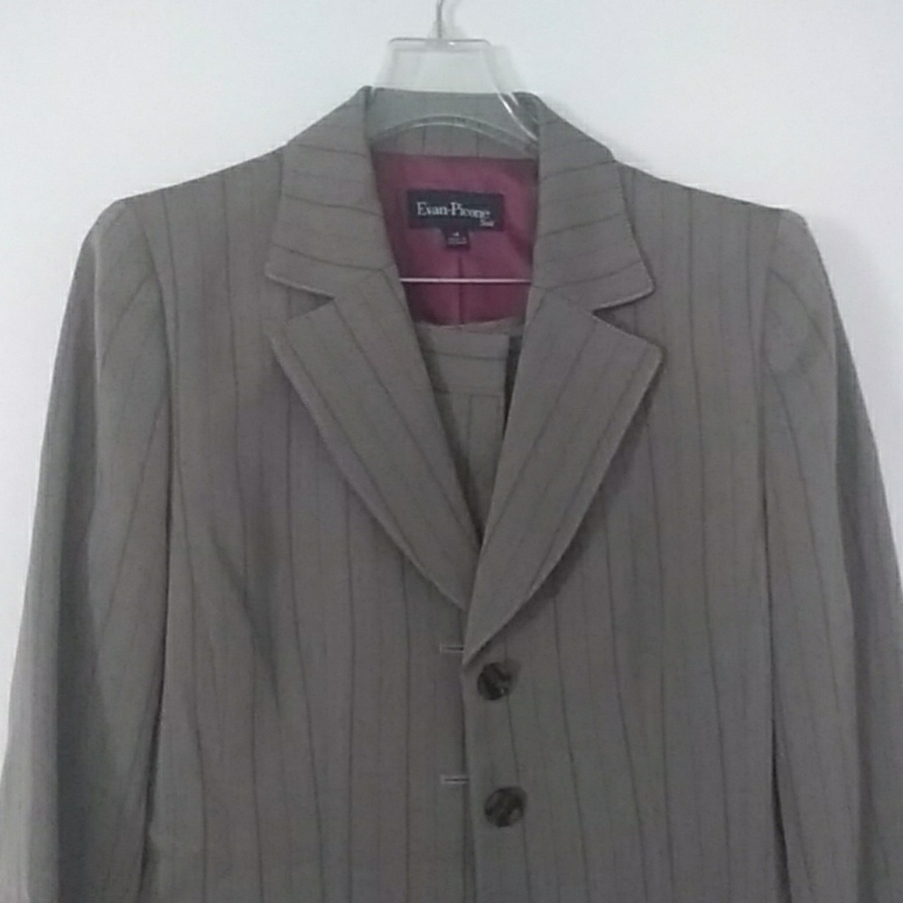 Womens pant suit size 14